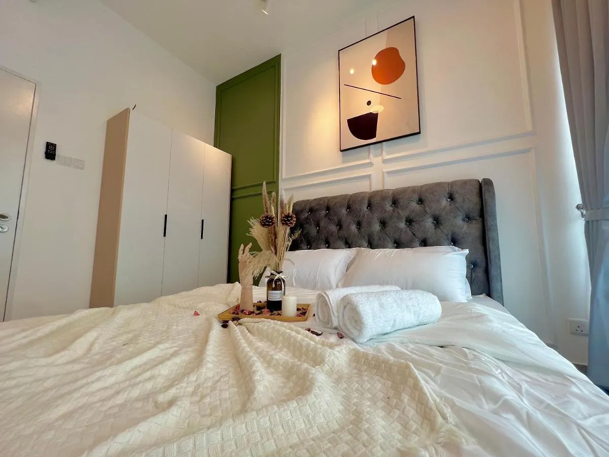 Premium Residence For Family At Aeon / Sunway Velocity / Mrt / Lrt Kuala Lumpur Apartment