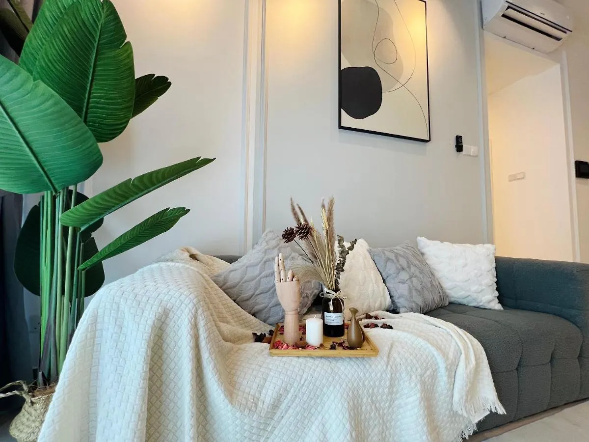 Premium Residence For Family At Aeon / Sunway Velocity / Mrt / Lrt Kuala Lumpur Malaysia