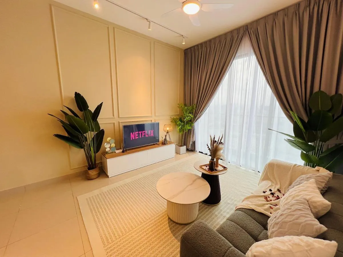 Premium Residence For Family At Aeon / Sunway Velocity / Mrt / Lrt Kuala Lumpur 0*,