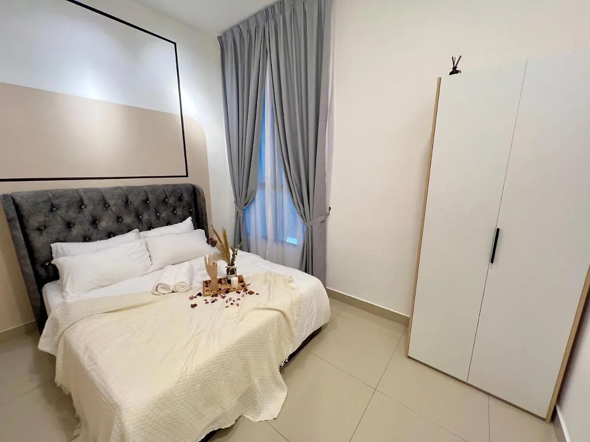 Apartment Premium Residence For Family At Aeon / Sunway Velocity / Mrt / Lrt Kuala Lumpur Malaysia